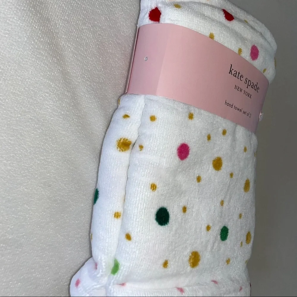 🎉HP🎉New! Kate Spade Rainbow Dot Cotton Hand Towels 2 Piece-18”x28”💕